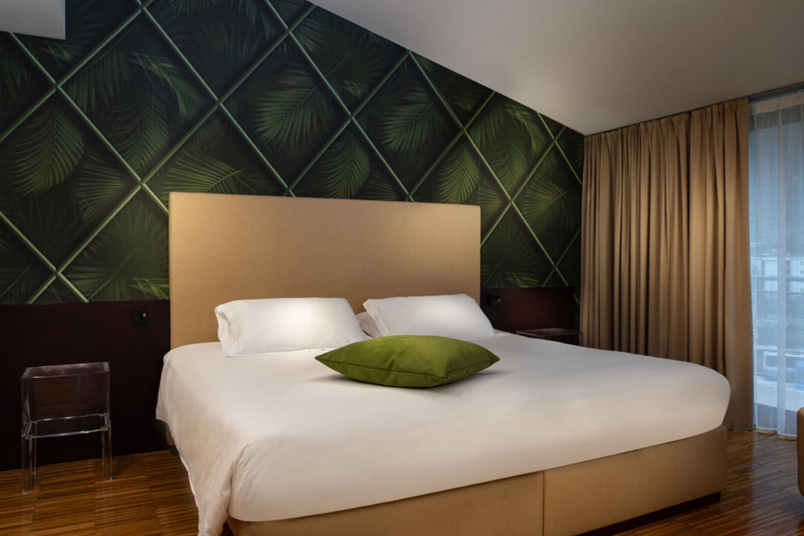 Astoria Resort | Temporary Wedding Hotel